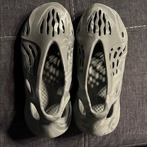 Gray Slip-On Foam Shoes